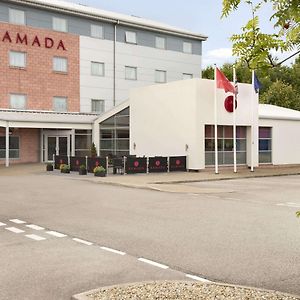 Ramada Wakefield